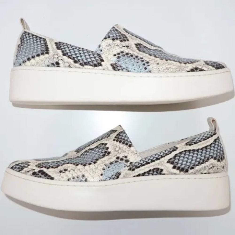 VINCE Saxon 2 Sneaker Flat Snake Gray/blue Taupe Slip-on